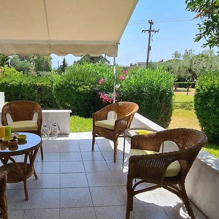 Holiday home Family House In Gerakini *